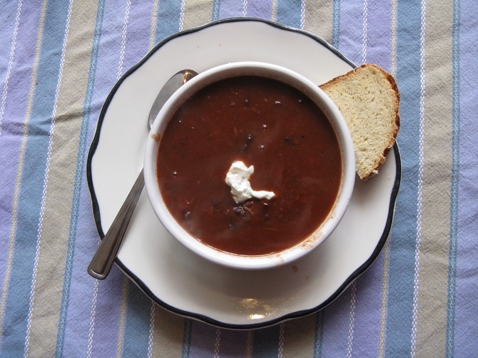 Bahama Breeze-Style Caribbean Black Bean Soup