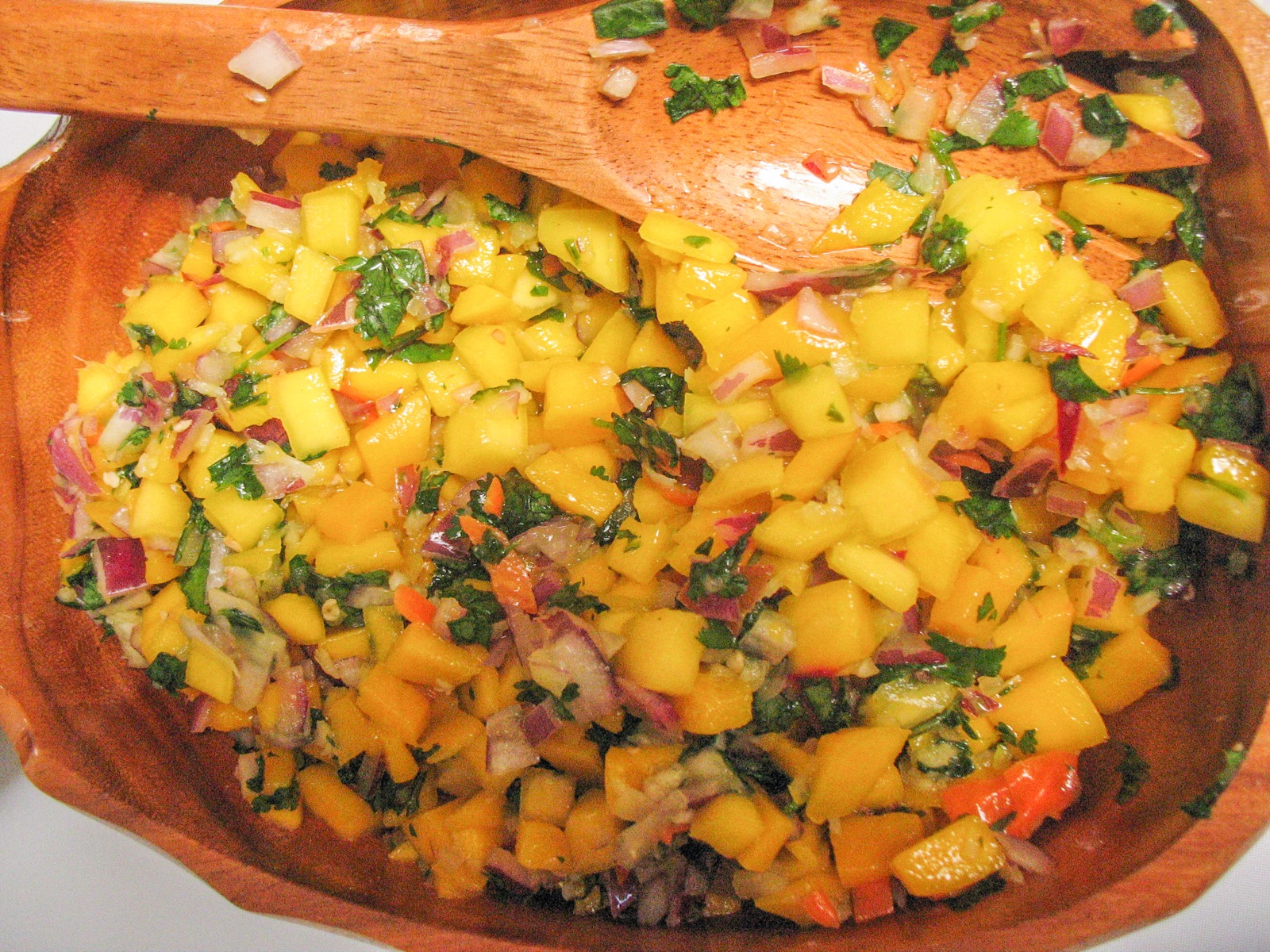 Bahama Breeze-Style Mango Salsa