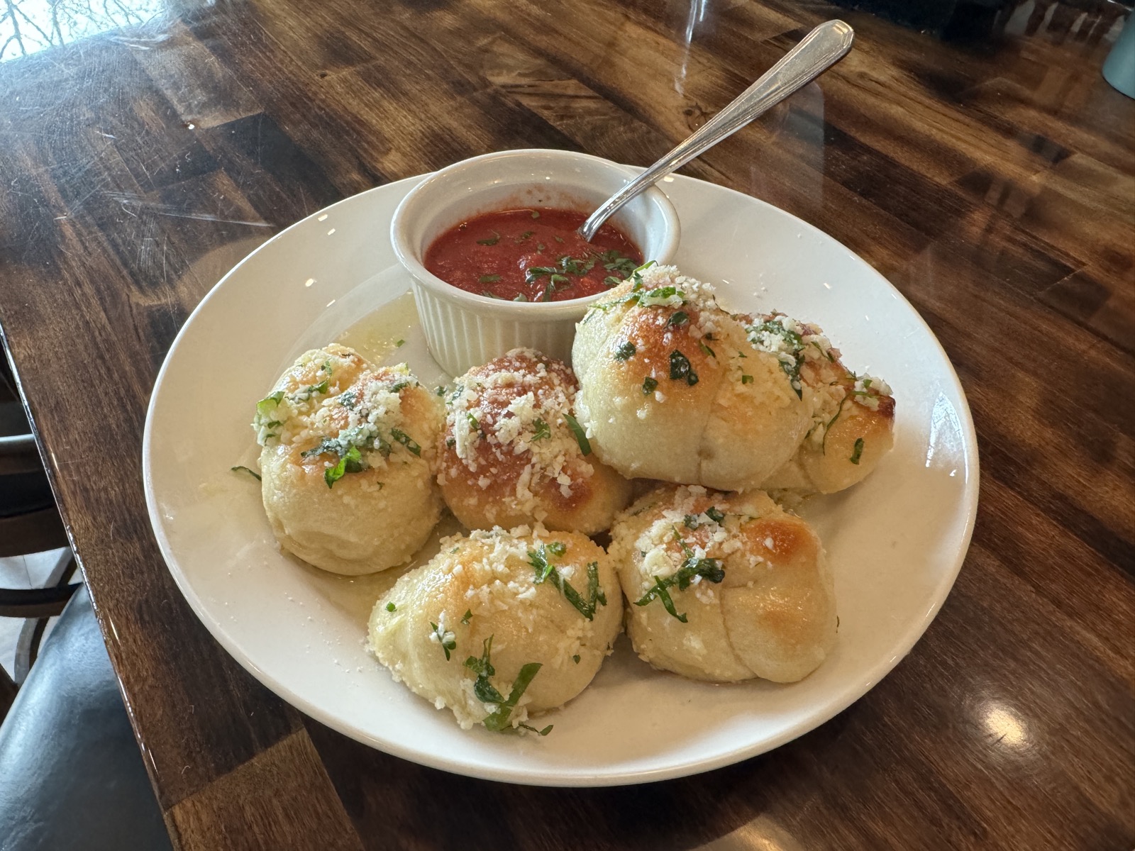 Domino's-Style Garlic Knots