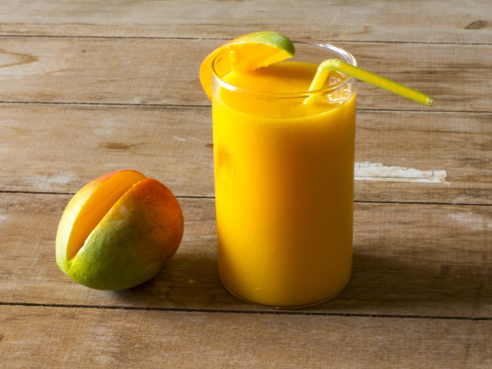 Jamba-Style Mango Smoothie