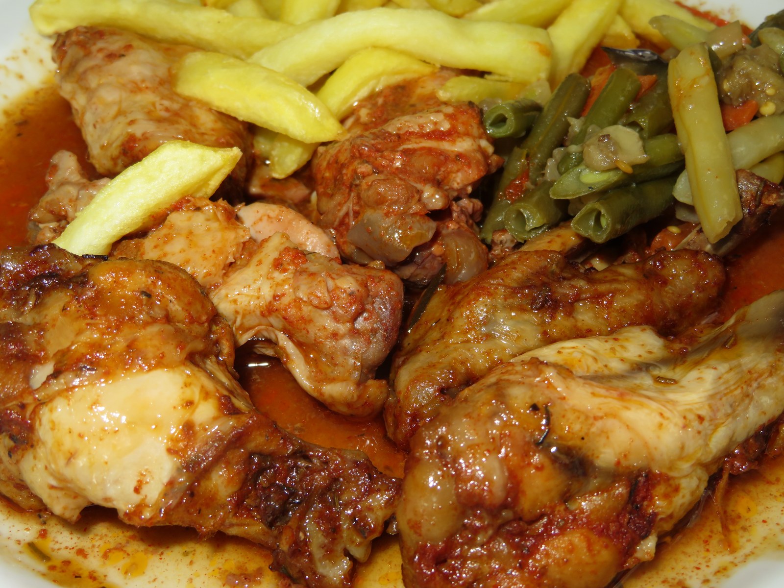 La Bandera-Style Pollo Guisado