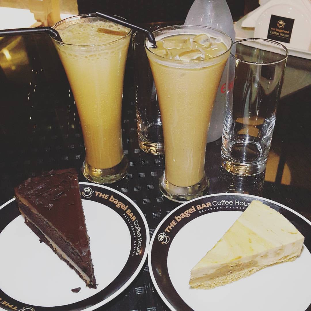 Starbucks-Style Caramel Frappuccino